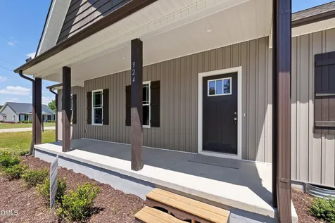 924 Micro Road W Selma NC 27576