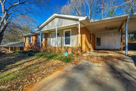 430 W 9th Street Siler City NC 27344