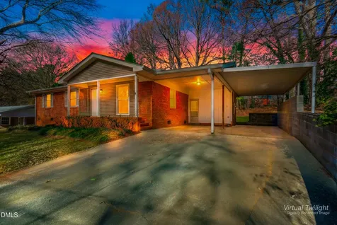 430 W 9th Street Siler City NC 27344