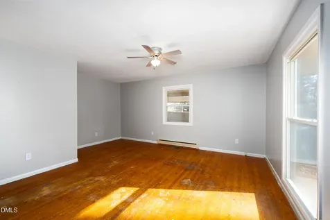 430 W 9th Street Siler City NC 27344