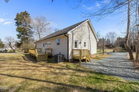 4505 Alamance Baptist Church Loop Burlington NC 27215