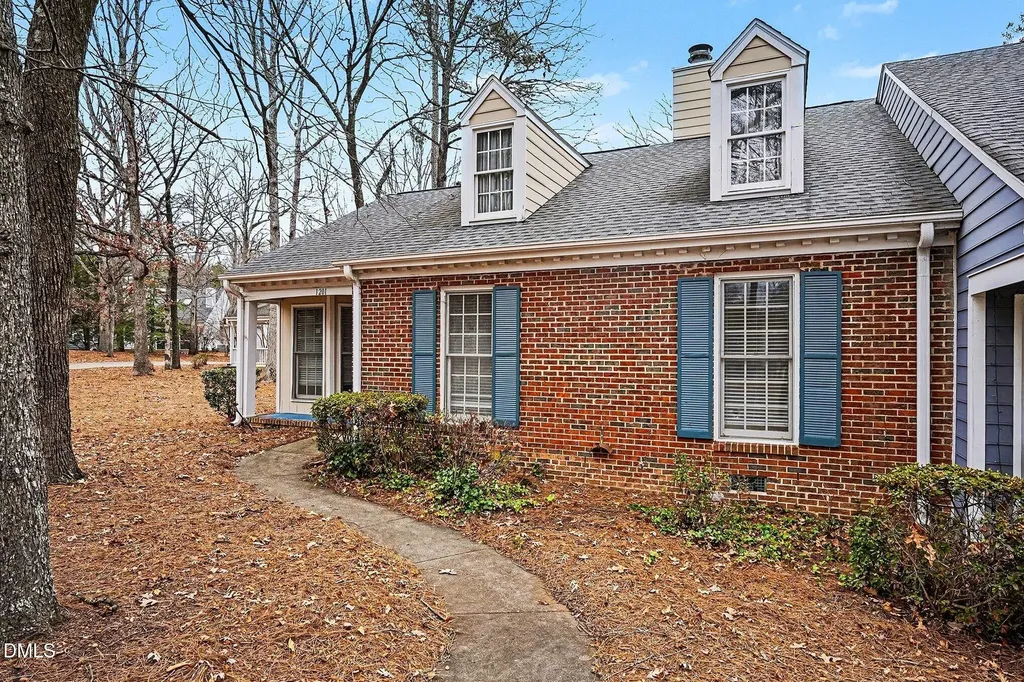 1201 Deptford Court Raleigh NC 27609