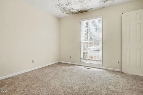 1201 Deptford Court Raleigh NC 27609
