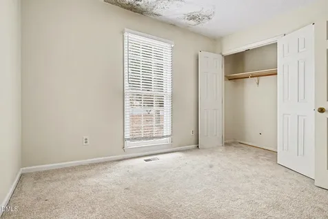 1201 Deptford Court Raleigh NC 27609