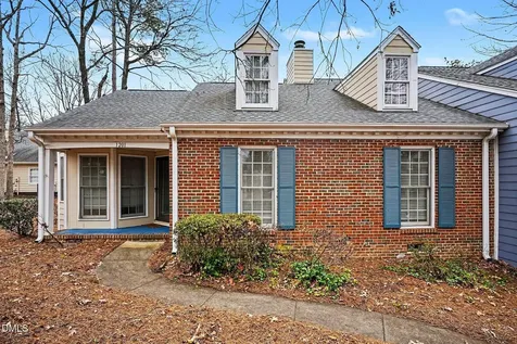 1201 Deptford Court Raleigh NC 27609