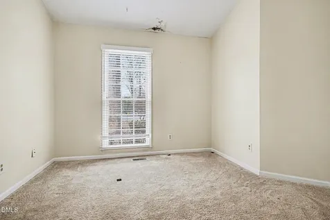 1201 Deptford Court Raleigh NC 27609