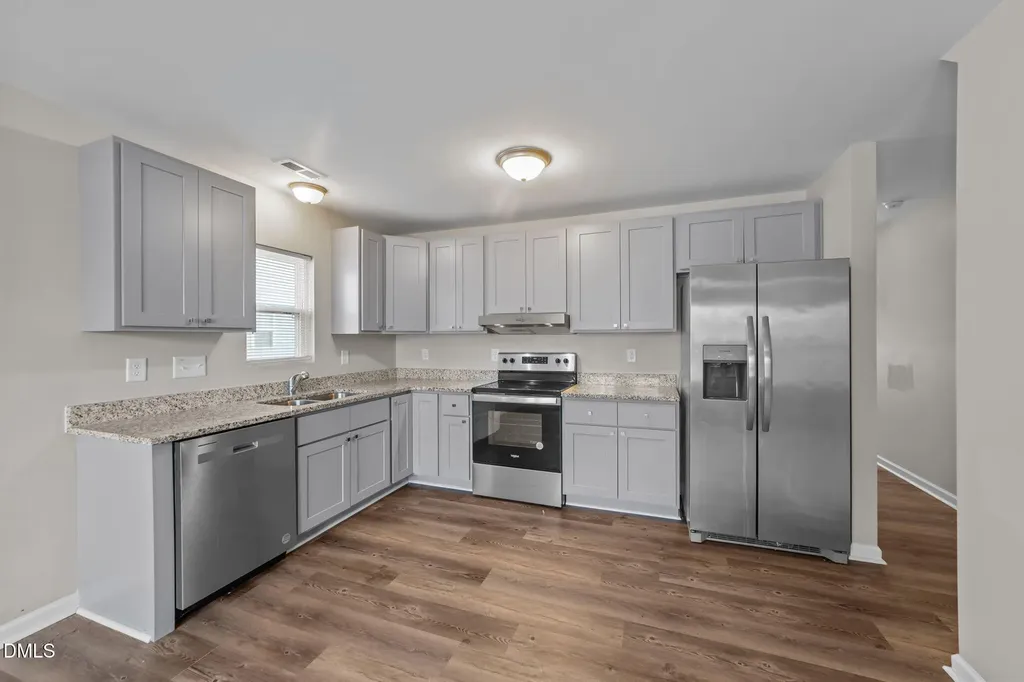 207 N Sellers Street Selma NC 27576