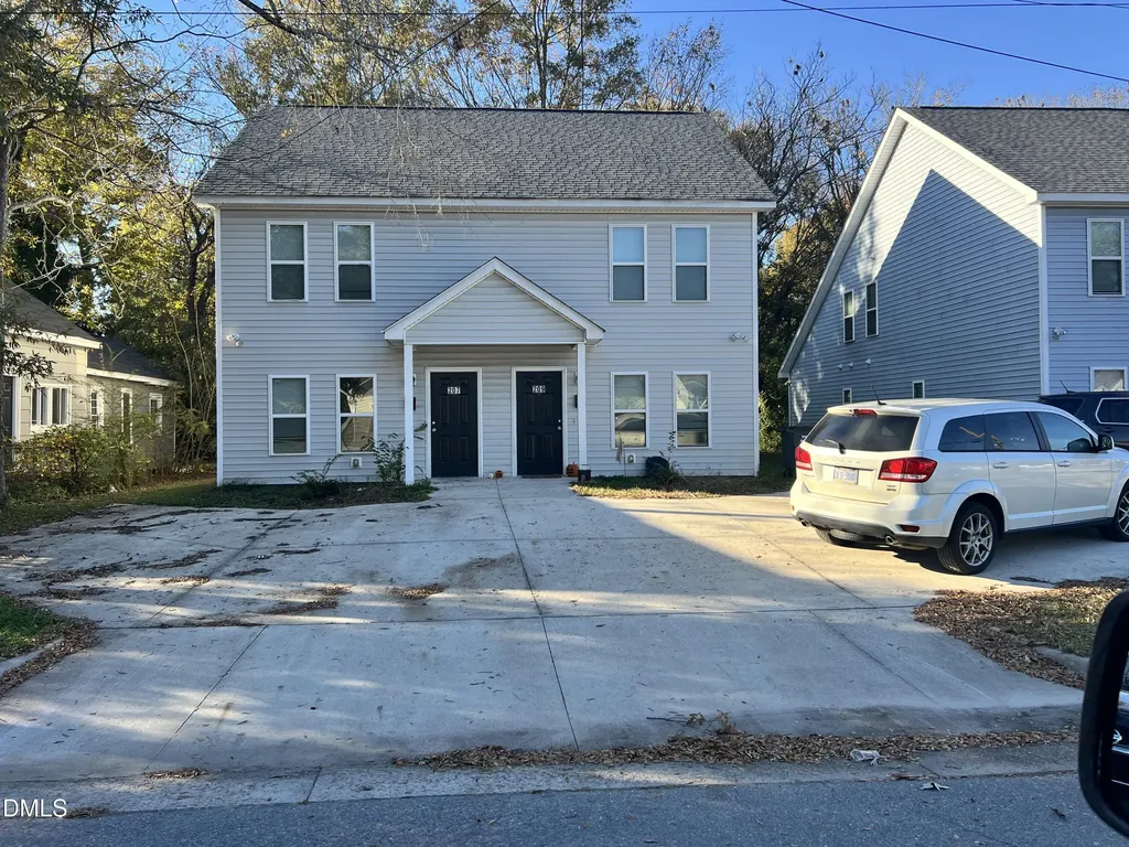 207 N Sellers Street Selma NC 27576