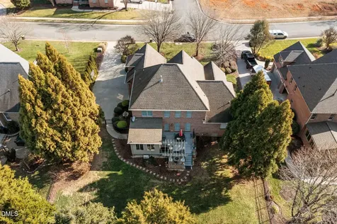 1012 Mill Pointe Way Elon NC 27244