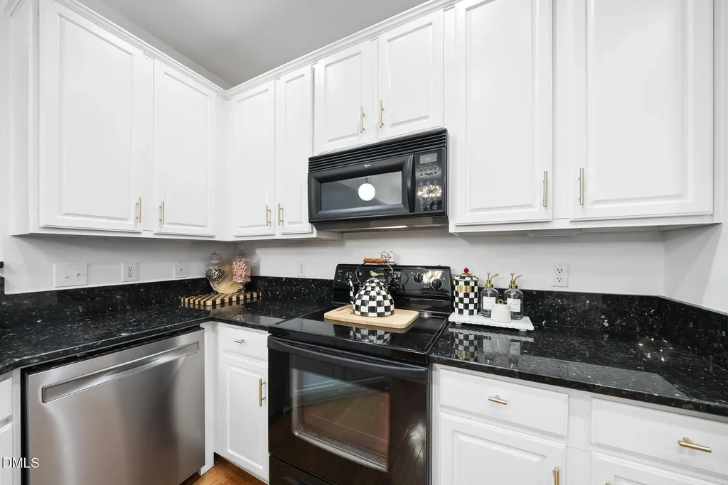3047 Winding Waters Way Raleigh NC 27614