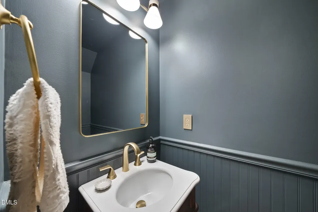 3047 Winding Waters Way Raleigh NC 27614