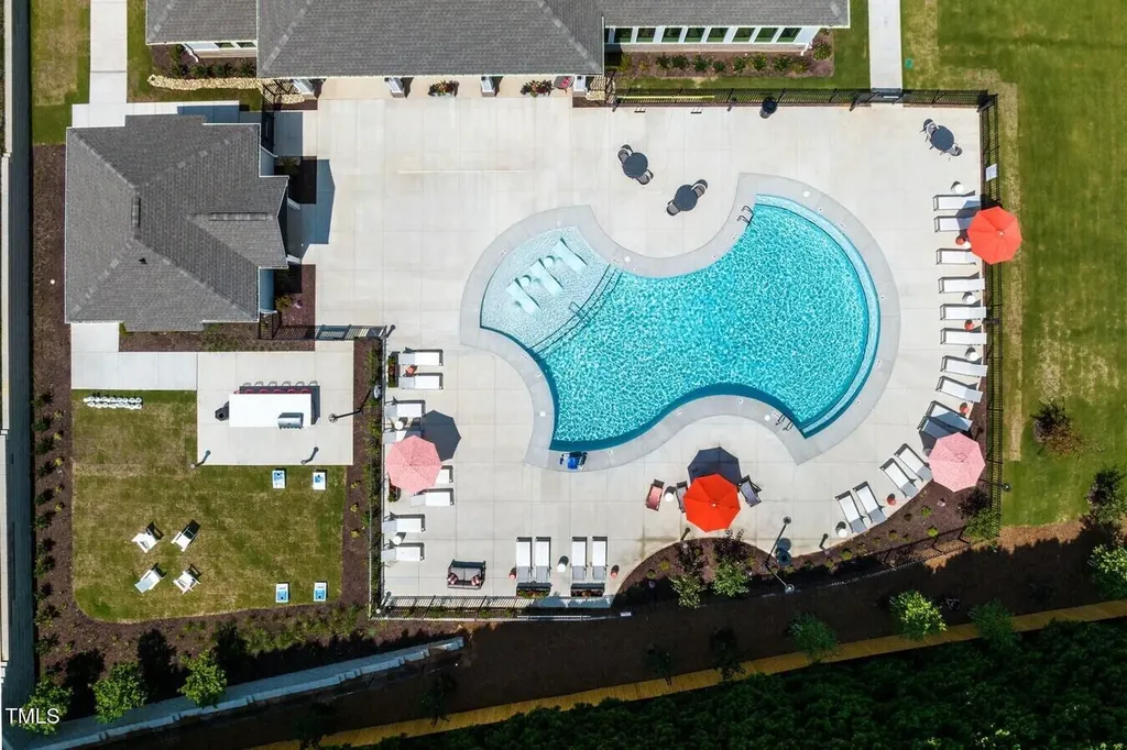 3520 Pinetree Grove Lane Raleigh NC 27604
