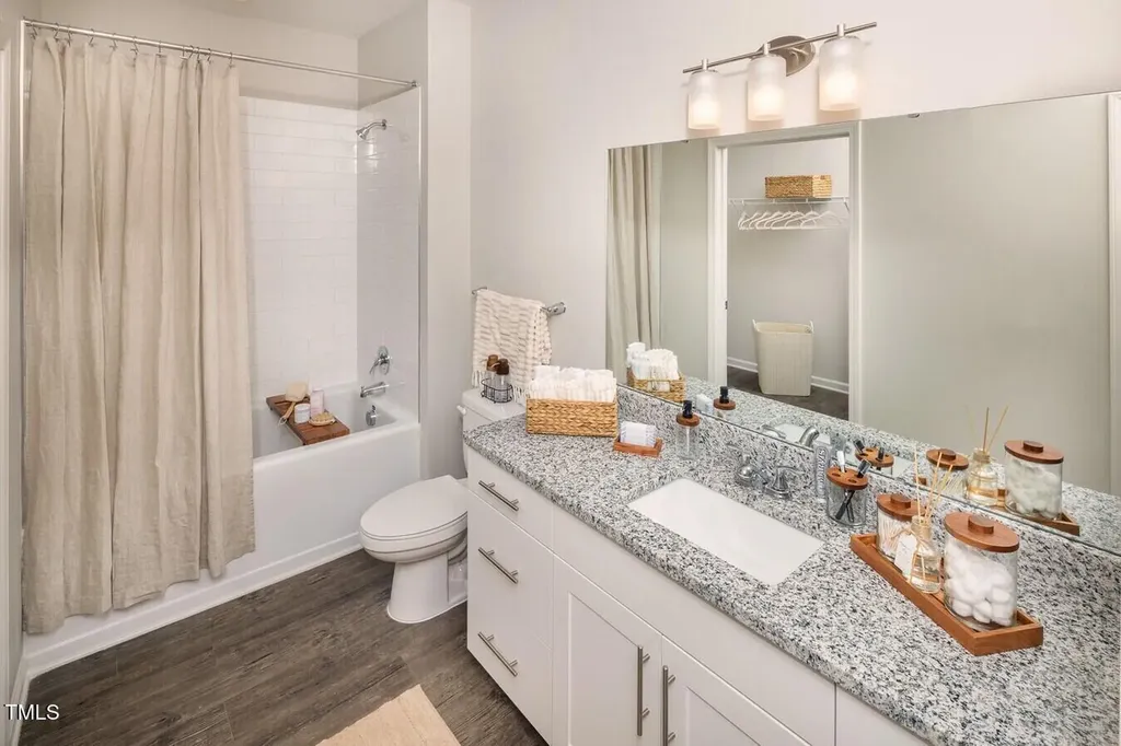 3520 Pinetree Grove Lane Raleigh NC 27604