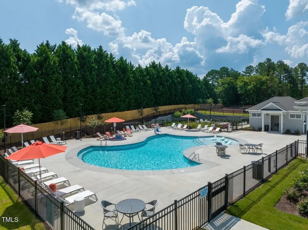 3520 Pinetree Grove Lane Raleigh NC 27604