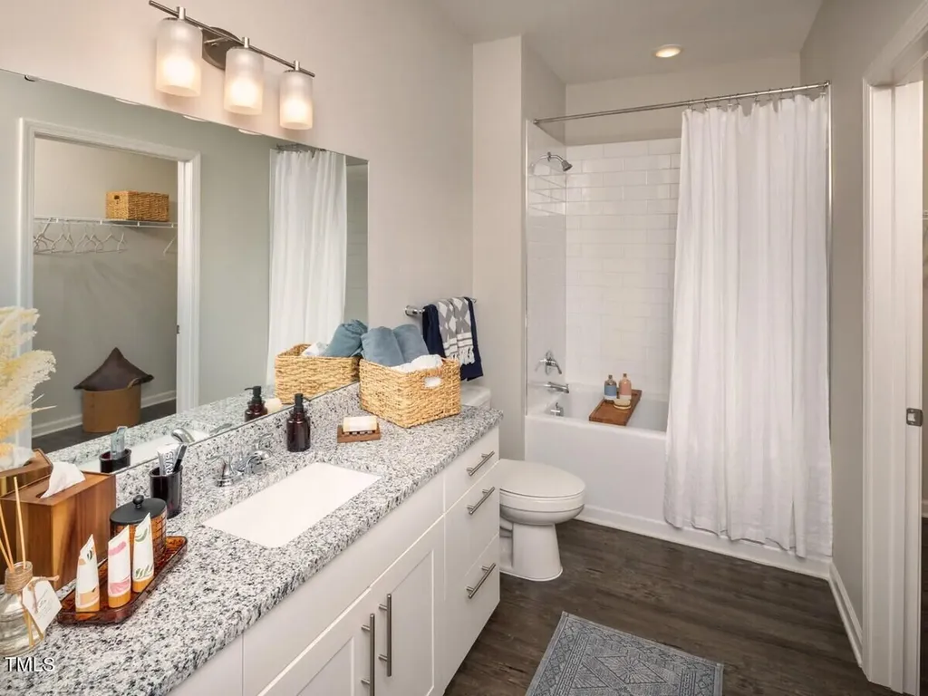 3520 Pinetree Grove Lane Raleigh NC 27604