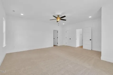 15 Independence Drive Smithfield NC 27577