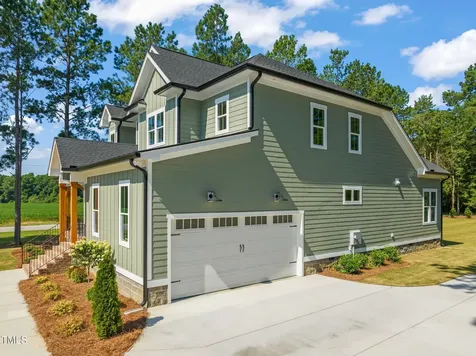 15 Independence Drive Smithfield NC 27577