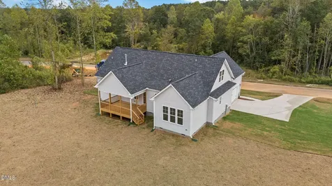 95 Autumnwood Lane Zebulon NC 27597