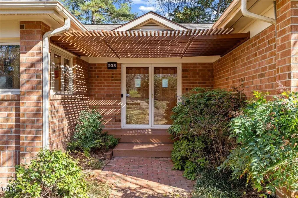 108 Campbell Lane Chapel Hill NC 27514