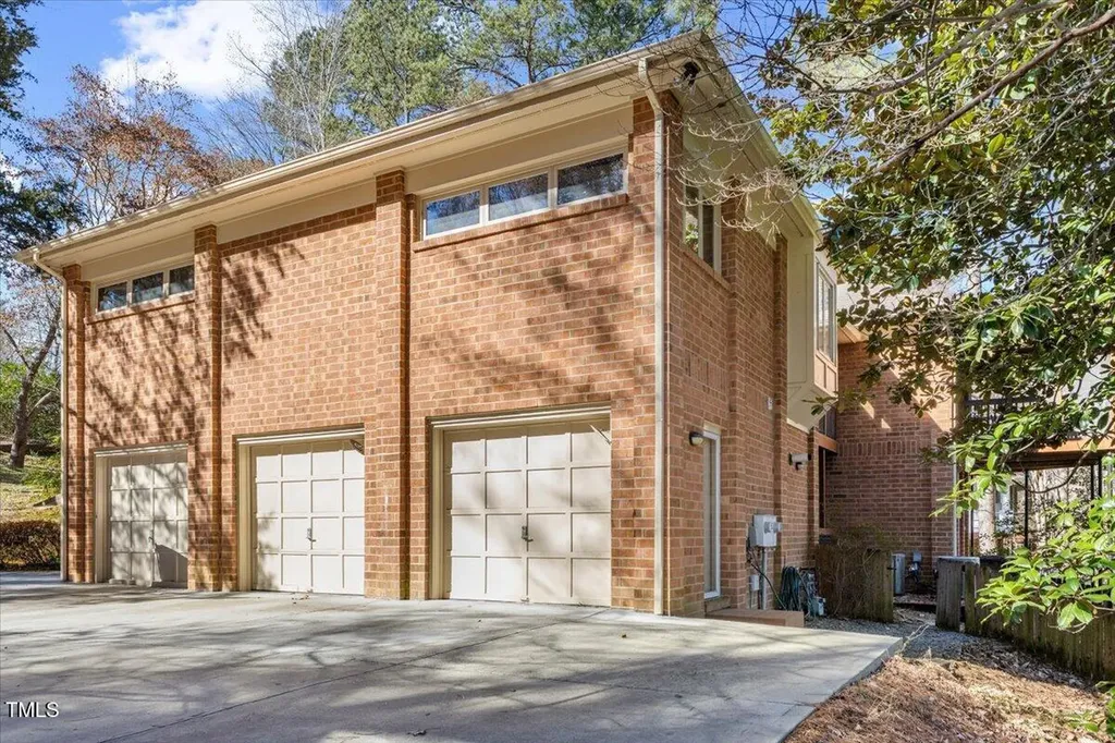 108 Campbell Lane Chapel Hill NC 27514
