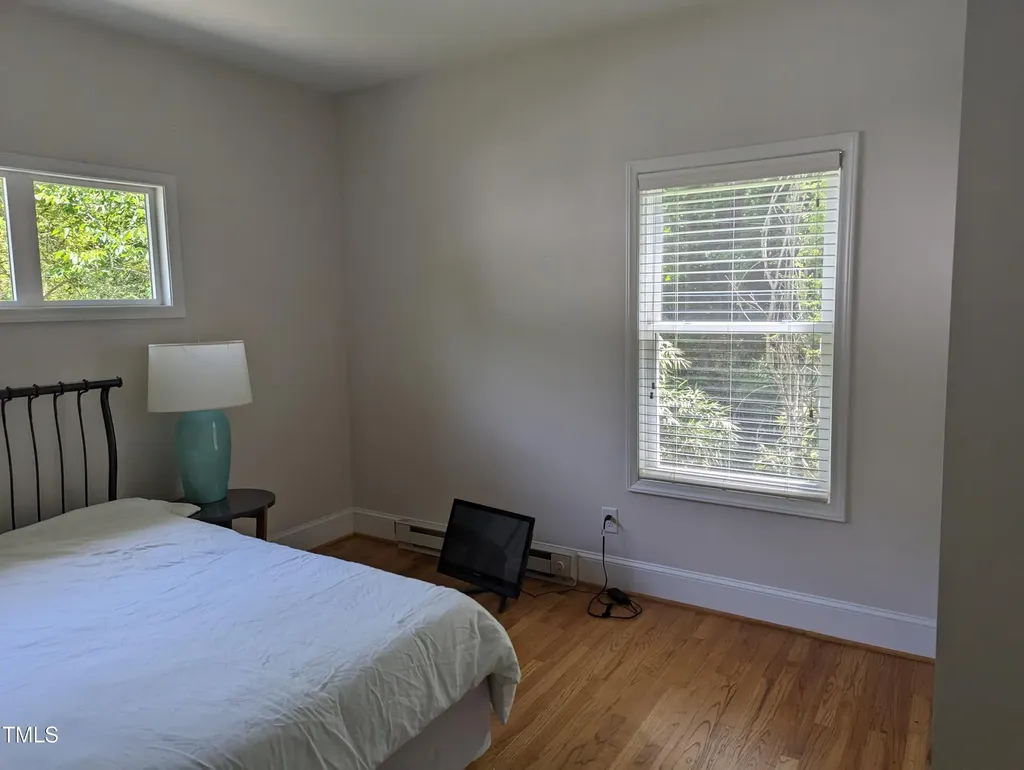 10 Oakwood Drive Chapel Hill NC 27517