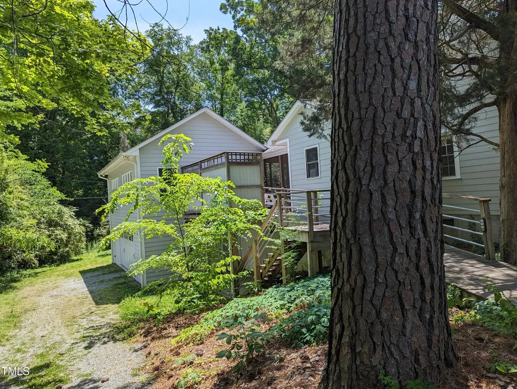 10 Oakwood Drive Chapel Hill NC 27517
