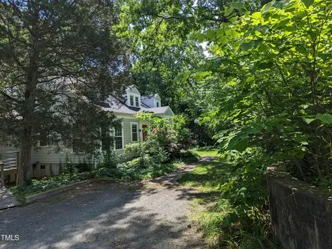 10 Oakwood Drive Chapel Hill NC 27517