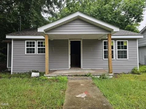 109 Raynor Street Goldsboro NC 27530
