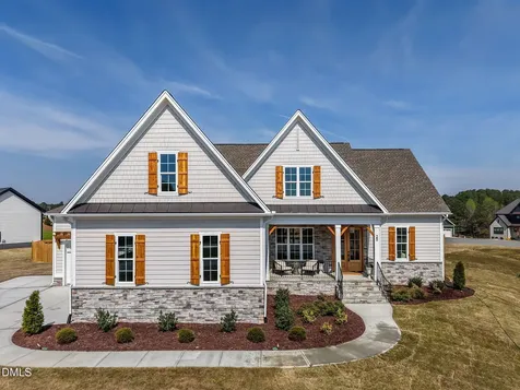 25 Deer Tail Lane Fuquay Varina NC 27526