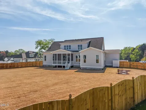 25 Deer Tail Lane Fuquay Varina NC 27526