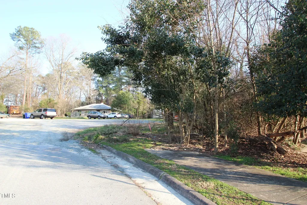 4 Bolin Heights Chapel Hill NC 27514