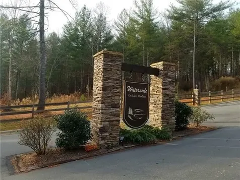 1057 Lakeside Way NW Valdese NC 28690