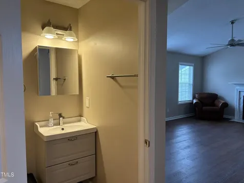 2209 Hatton Way Raleigh NC 27604