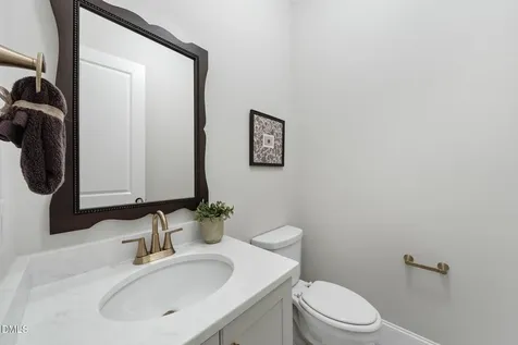 25 Alex Farm Court Zebulon NC 27597