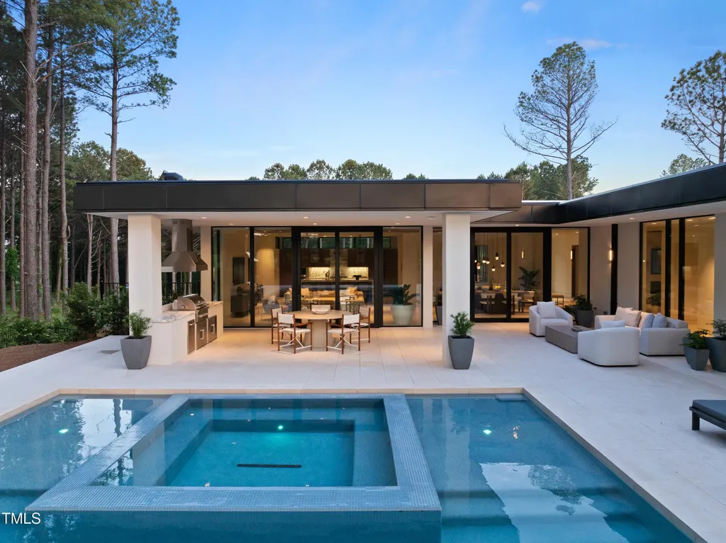 812 Stradella Road Raleigh NC 27614