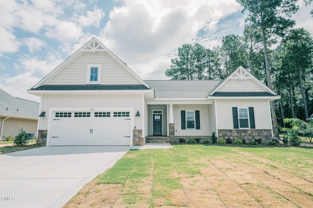 219 Crescent Drive Dunn NC 28334