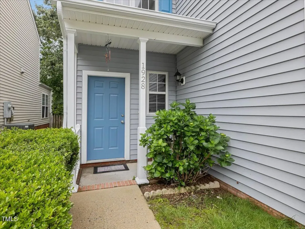 1928 Shadow Glen Drive Raleigh NC 27604