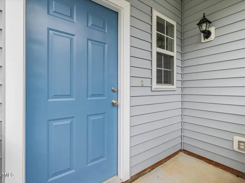 1928 Shadow Glen Drive Raleigh NC 27604