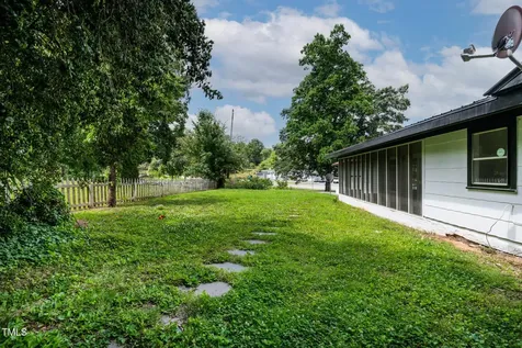 519 W Raleigh Street Siler City NC 27344