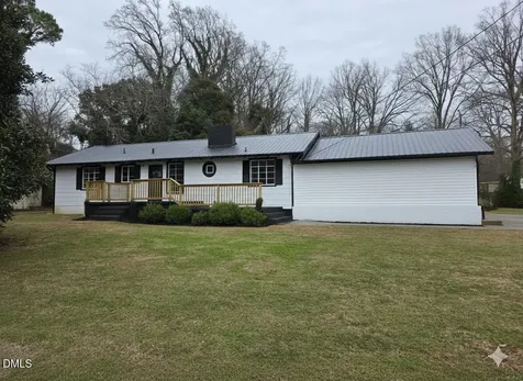 519 W Raleigh Street Siler City NC 27344