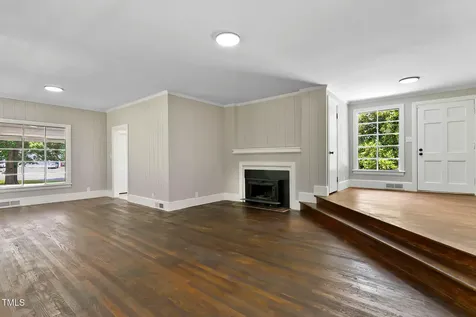 519 W Raleigh Street Siler City NC 27344