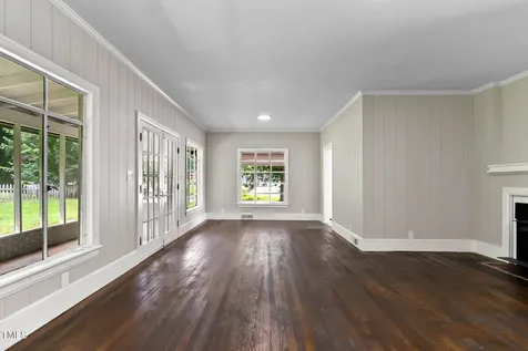 519 W Raleigh Street Siler City NC 27344