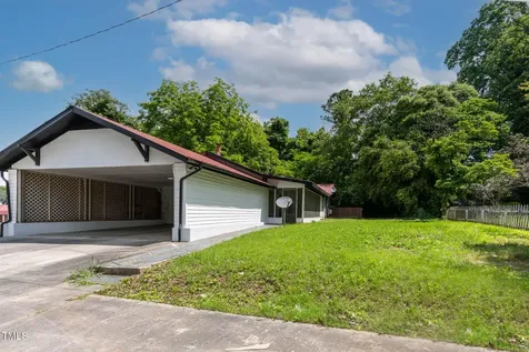 519 W Raleigh Street Siler City NC 27344
