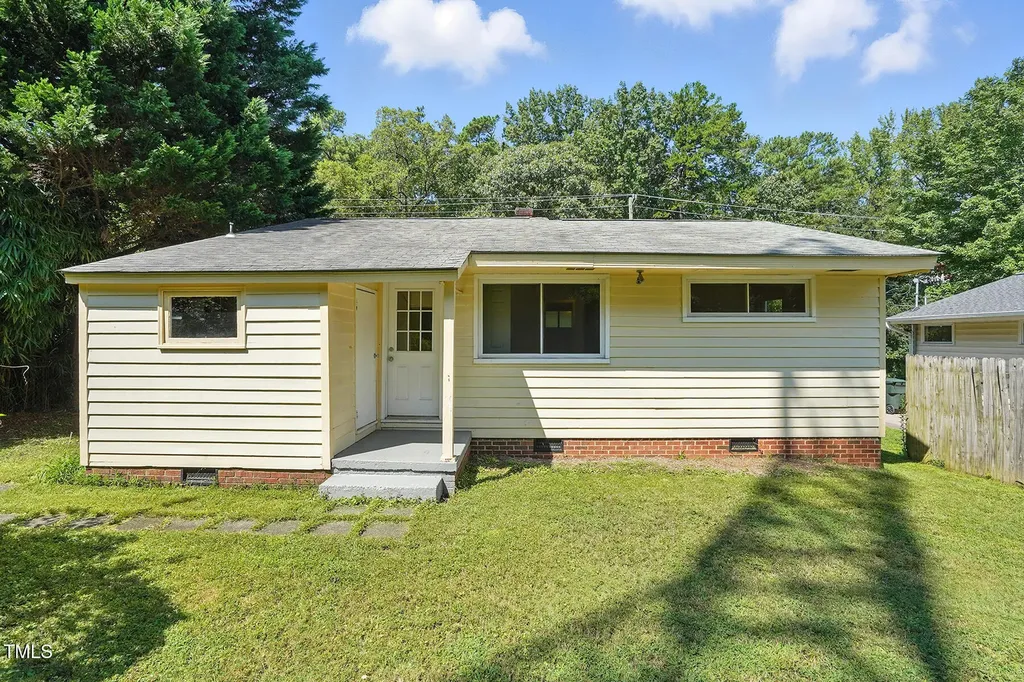 912 Dixie Trail Raleigh NC 27607