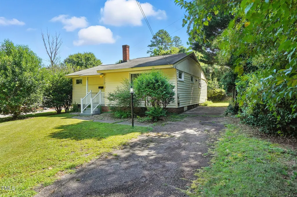 912 Dixie Trail Raleigh NC 27607