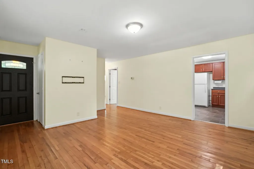912 Dixie Trail Raleigh NC 27607