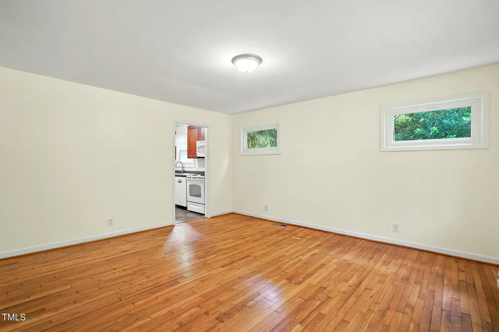 912 Dixie Trail Raleigh NC 27607