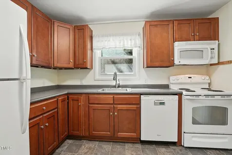 912 Dixie Trail Raleigh NC 27607