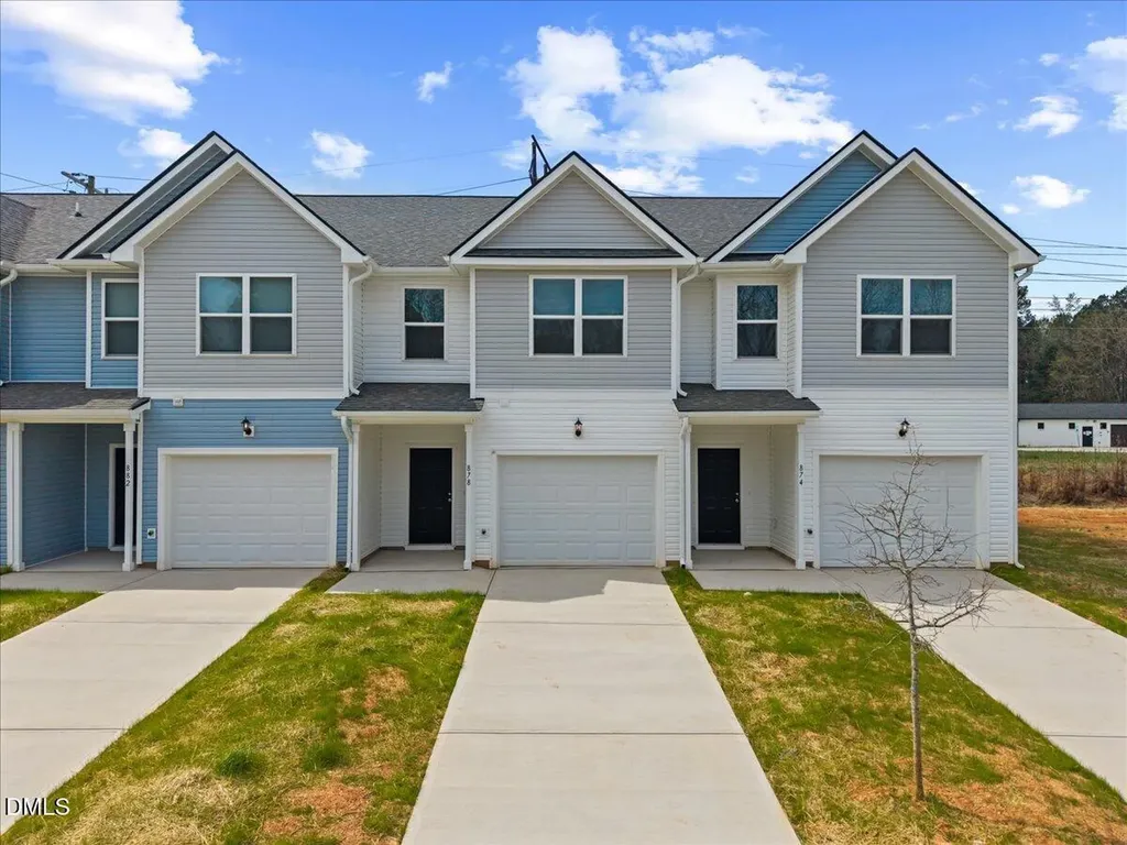 878 John Street Clayton NC 27520