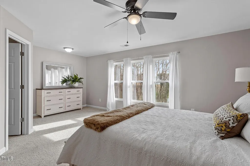 878 John Street Clayton NC 27520